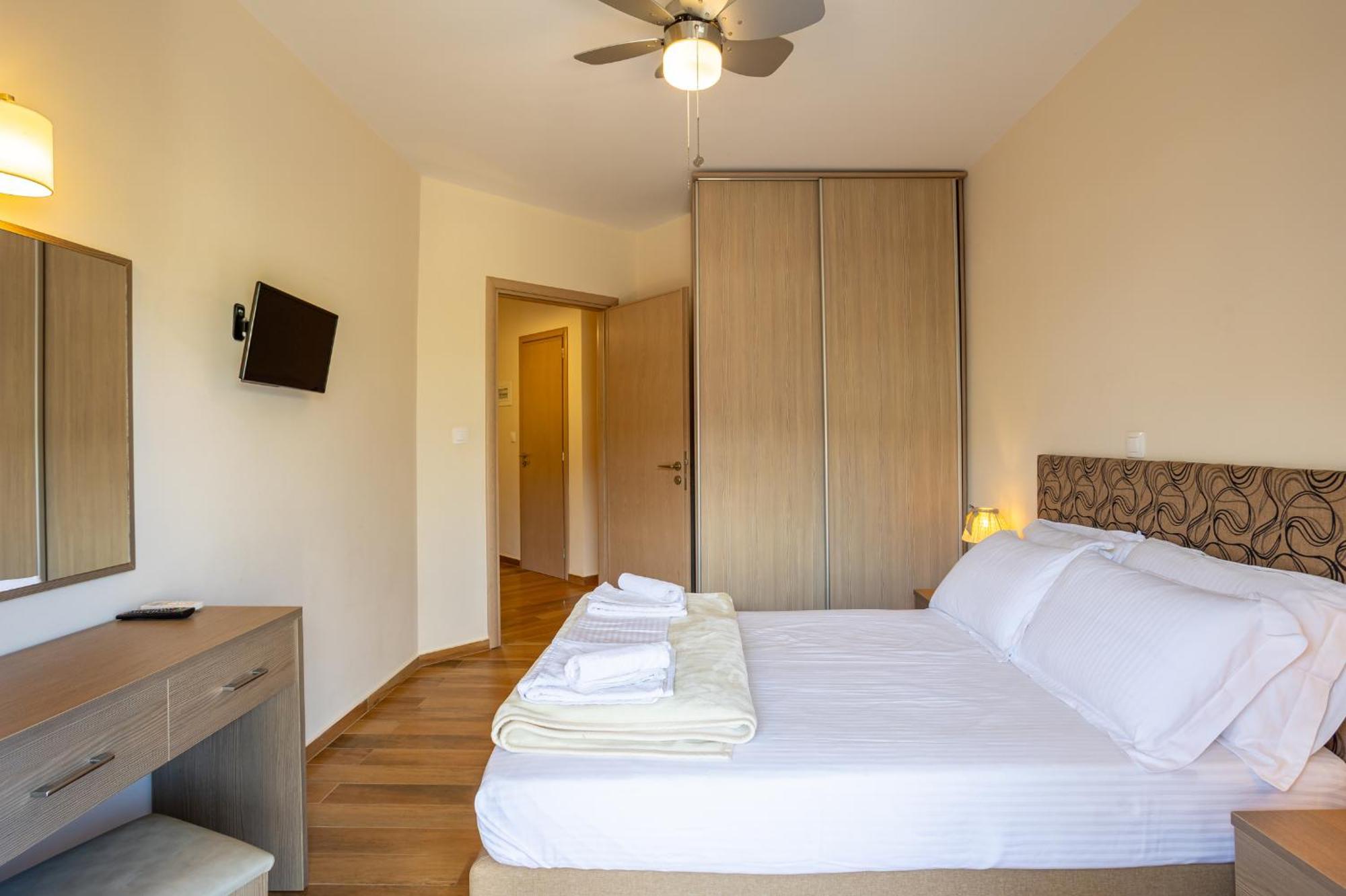 Avia Blue Maisonettes - Messinia Gulf Retreat Dış mekan fotoğraf